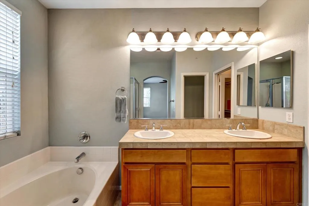 https://cdn.realtyfeed.com/cdn/127/306742520/2f31c6268ee1515f6e30b1ee34158c8d.webp