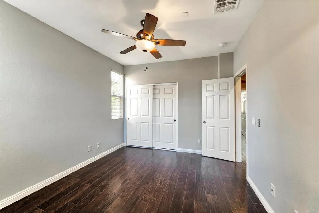 https://cdn.realtyfeed.com/cdn/127/306742520/370cf8fe8bdf37e4a9786dbbe5fba308.webp