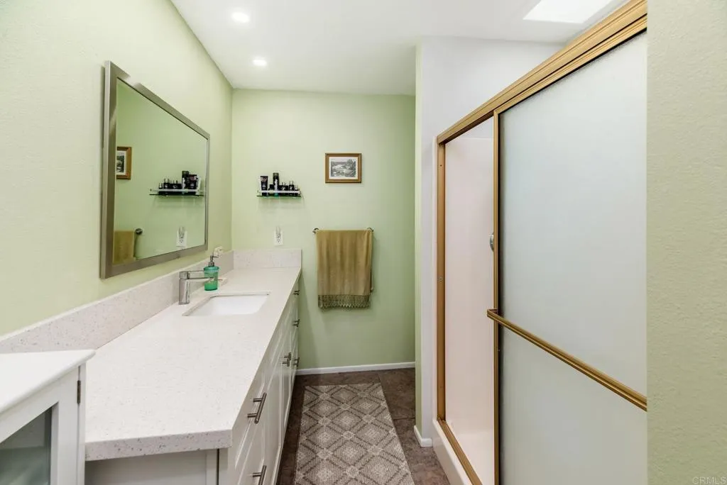 https://cdn.realtyfeed.com/cdn/127/306742524/42b720726604d0a189cba1f6261a94ee.webp