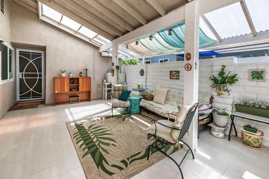 https://cdn.realtyfeed.com/cdn/127/306742524/527e0d4ad39639a756cb0cfd3e6a48f2.webp