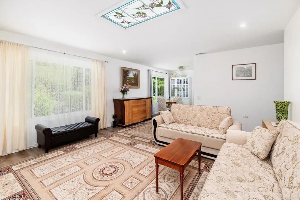https://cdn.realtyfeed.com/cdn/127/306742524/8214c7eb6da17c37b446edf3aa737366.webp