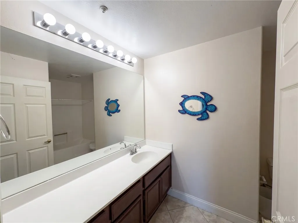 https://cdn.realtyfeed.com/cdn/127/306742525/0bdd5cf6be504f6609f81d8064b20335.webp