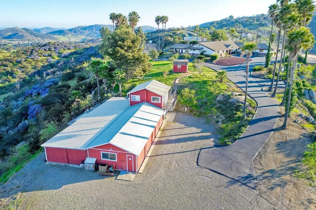 https://cdn.realtyfeed.com/cdn/127/306742529/3dca0963f773fa03df993079c480f0f5.webp