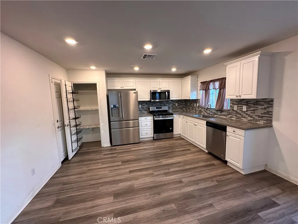 12966 Rocky Trail Way, Victorville, CA 92395 - Photo 3 of 14, Victorville, CA