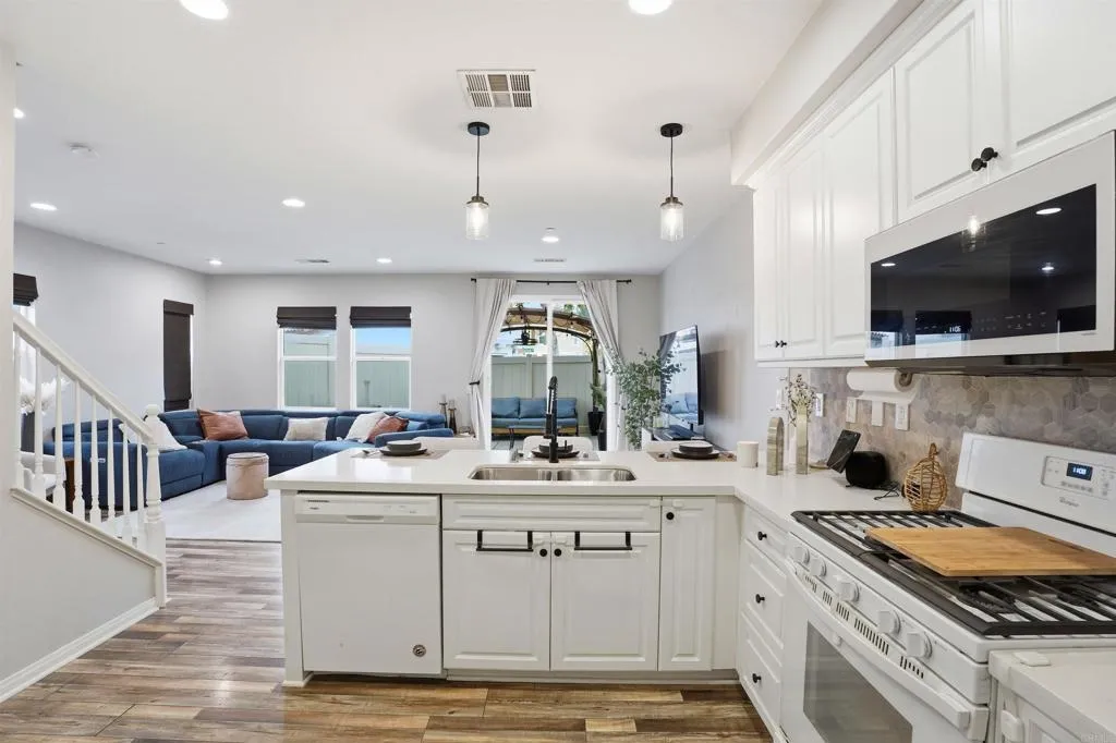Photo #3: PTP2604537 Listing: Photo #3