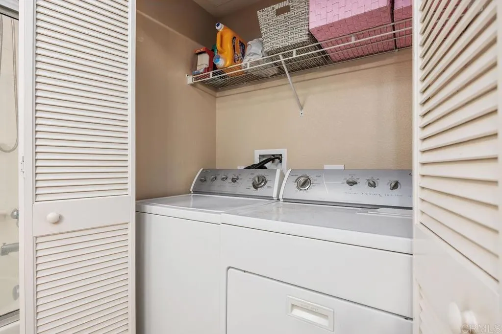 https://cdn.realtyfeed.com/cdn/127/306742617/13d9bd93ef48e1f93ea0968b6db5bb7f.webp