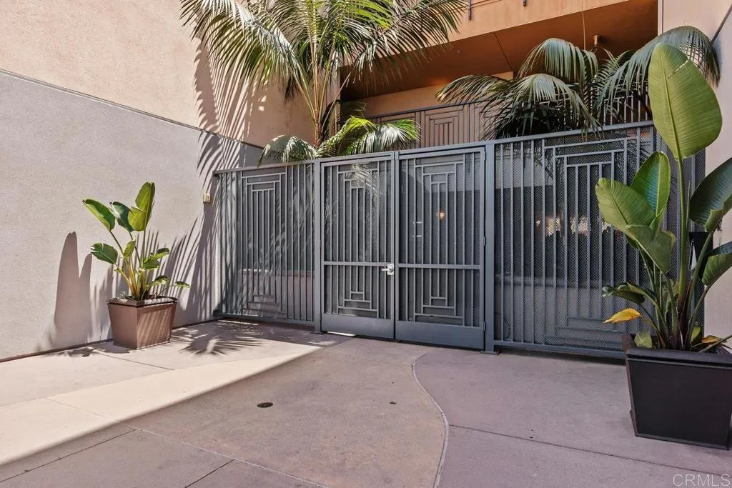 https://cdn.realtyfeed.com/cdn/127/306742617/30730b19ca45673045f52e1d4941fdea.webp