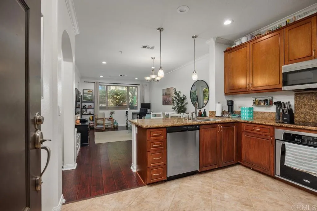 https://cdn.realtyfeed.com/cdn/127/306742617/73c1a4057085cbc285e33afb3ad3e2be.webp