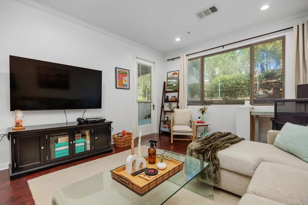https://cdn.realtyfeed.com/cdn/127/306742617/d3465a50617933ac4ead1492bfbf7e89.webp