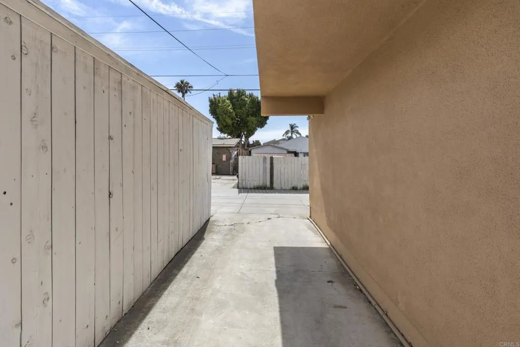 https://cdn.realtyfeed.com/cdn/127/306742640/54d4954e58ac0e0de80c85b99f5d641c.webp