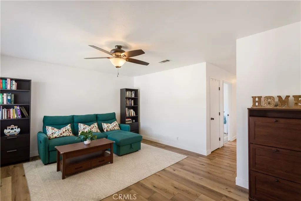 https://cdn.realtyfeed.com/cdn/127/306742704/515216c8e7a71239e796bc79f569db9e.webp