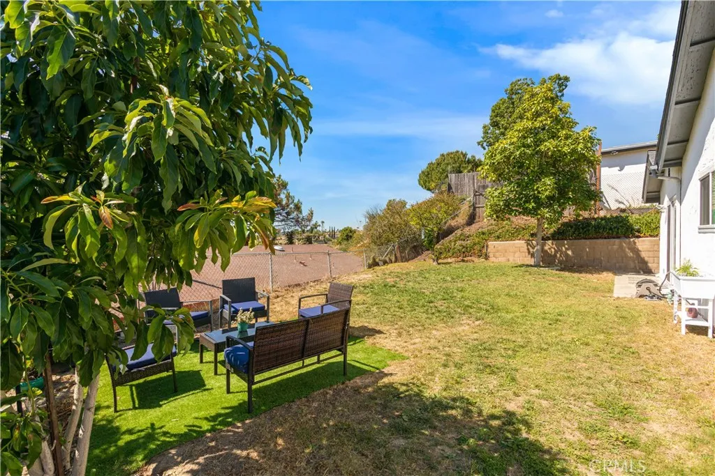 https://cdn.realtyfeed.com/cdn/127/306742704/a3ec81ec8e29de2d600c4e12f1ebfbbb.webp