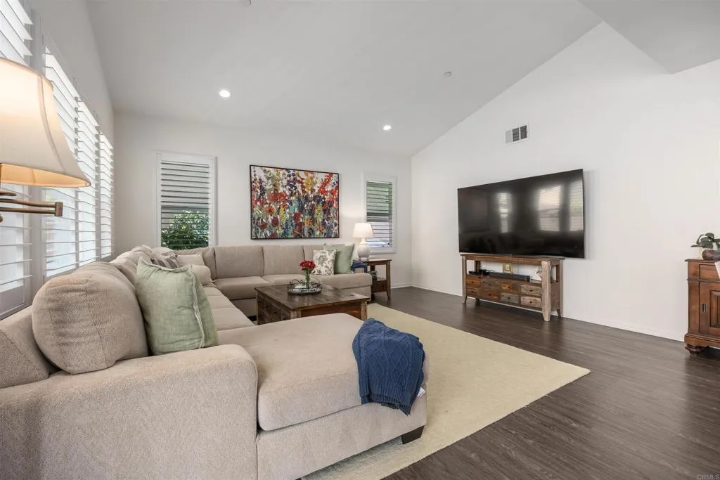 https://cdn.realtyfeed.com/cdn/127/306742705/8a07b81184c8bf9126746305428c95c2.webp