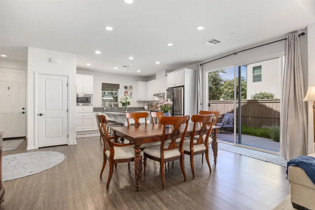 https://cdn.realtyfeed.com/cdn/127/306742705/d6d3471165c7f806d240358f6d0b1715.webp