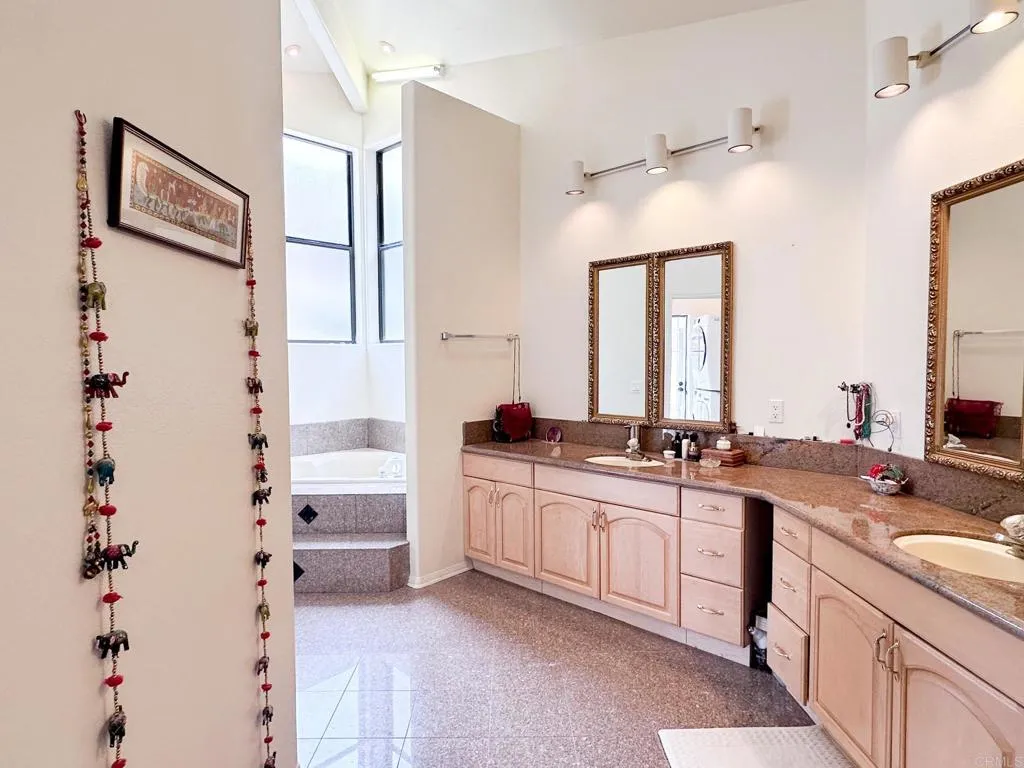 https://cdn.realtyfeed.com/cdn/127/306742728/1919ea3a060192b4ff64adf326dd8eec.webp