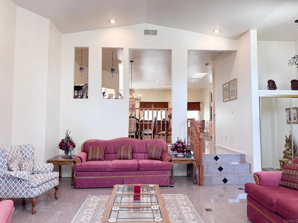 https://cdn.realtyfeed.com/cdn/127/306742728/87b0c7631059f10e8d4da762d596e2f8.webp