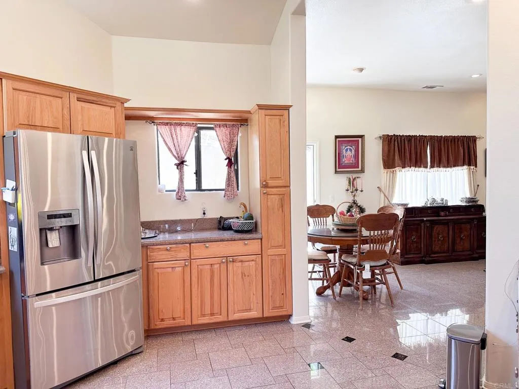 https://cdn.realtyfeed.com/cdn/127/306742728/9acfd7dc61be73029ed97ae130fcc43a.webp
