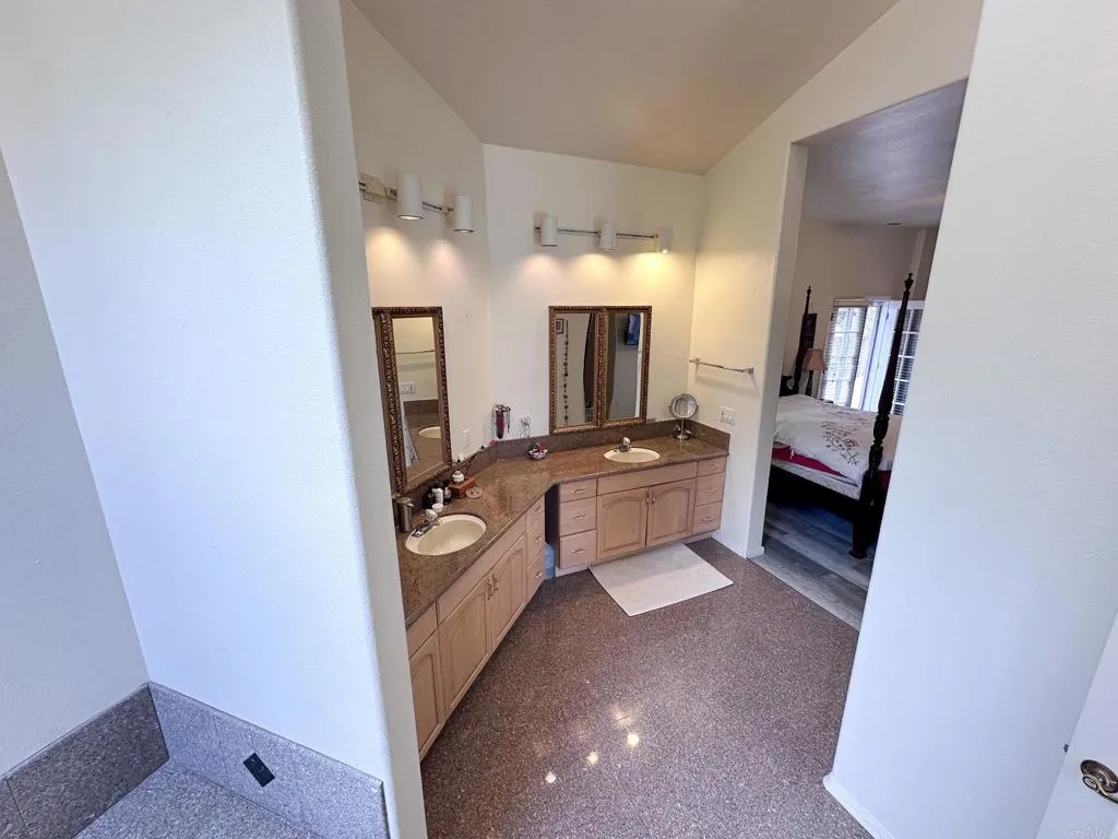 https://cdn.realtyfeed.com/cdn/127/306742728/ae60d26ff24b87fbdbf7a186247f9337.webp