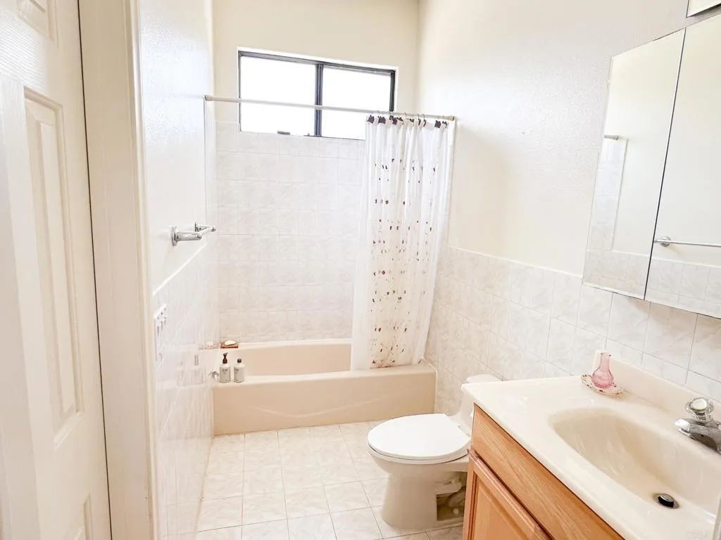 https://cdn.realtyfeed.com/cdn/127/306742728/b42c4c93f2ba14a7952f3326875d1dde.webp