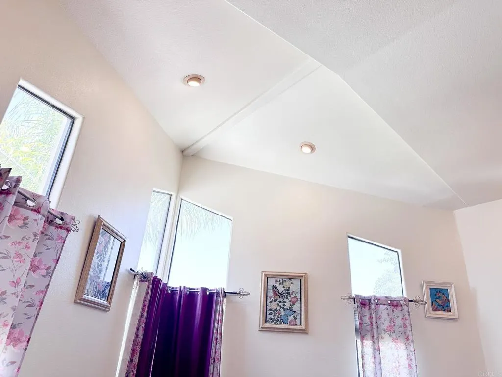 https://cdn.realtyfeed.com/cdn/127/306742728/ed660e056a338c1e63f367de92538ad4.webp