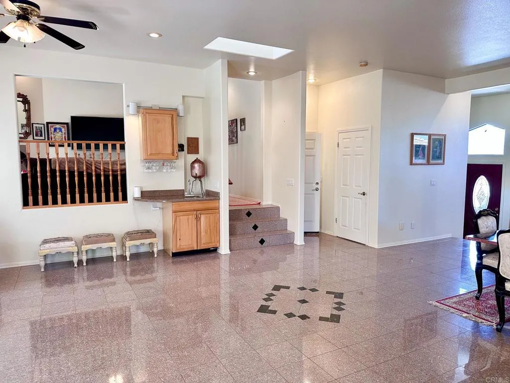 https://cdn.realtyfeed.com/cdn/127/306742728/ee1d2bbf9ee83eae9c6f5e95171ed03f.webp