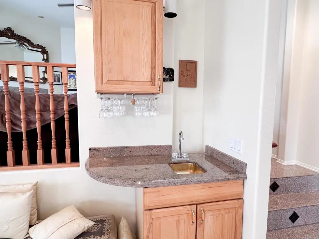 https://cdn.realtyfeed.com/cdn/127/306742728/f4fa7f7de4e033c37dd39d69595bd782.webp