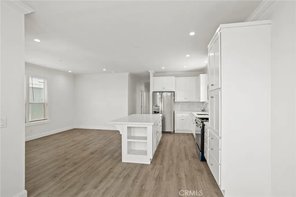https://cdn.realtyfeed.com/cdn/127/306742751/1b081c24f4037bf3ffd754f5701605c2.webp