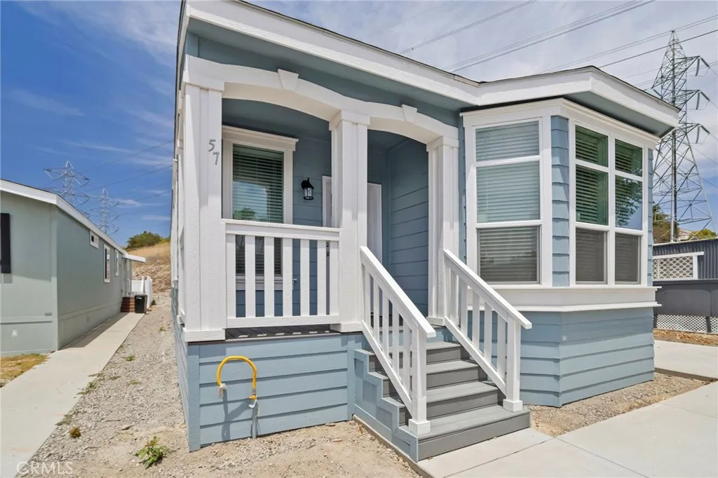 https://cdn.realtyfeed.com/cdn/127/306742751/4d68ba6d8b89457276bcd0159156977e.webp
