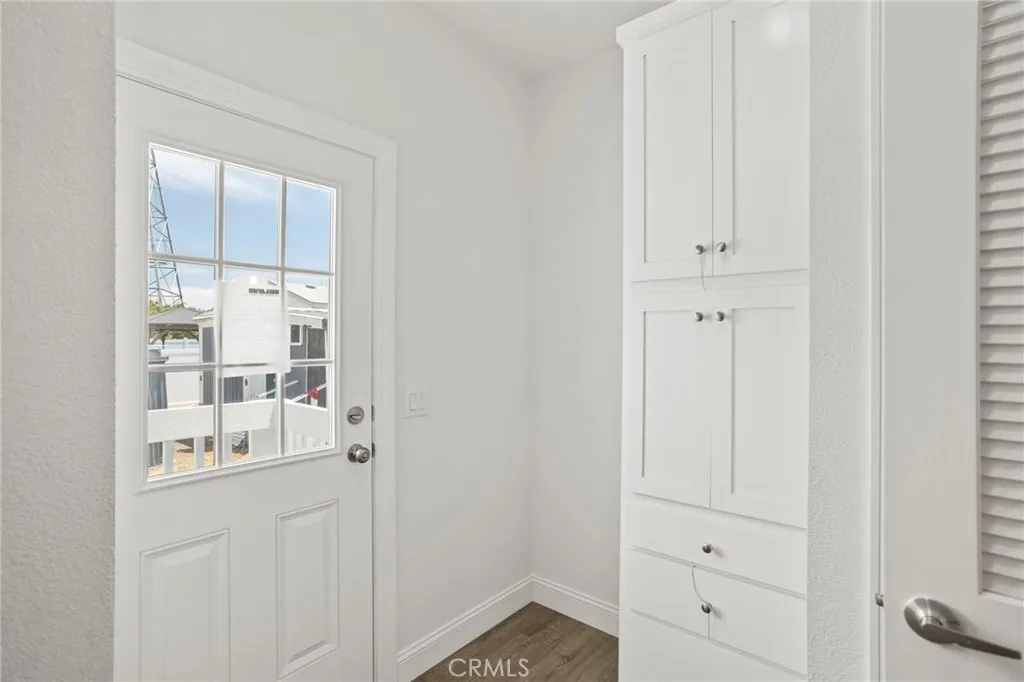 https://cdn.realtyfeed.com/cdn/127/306742751/8f9d276bfc48338dfb4bdb8088f6c814.webp