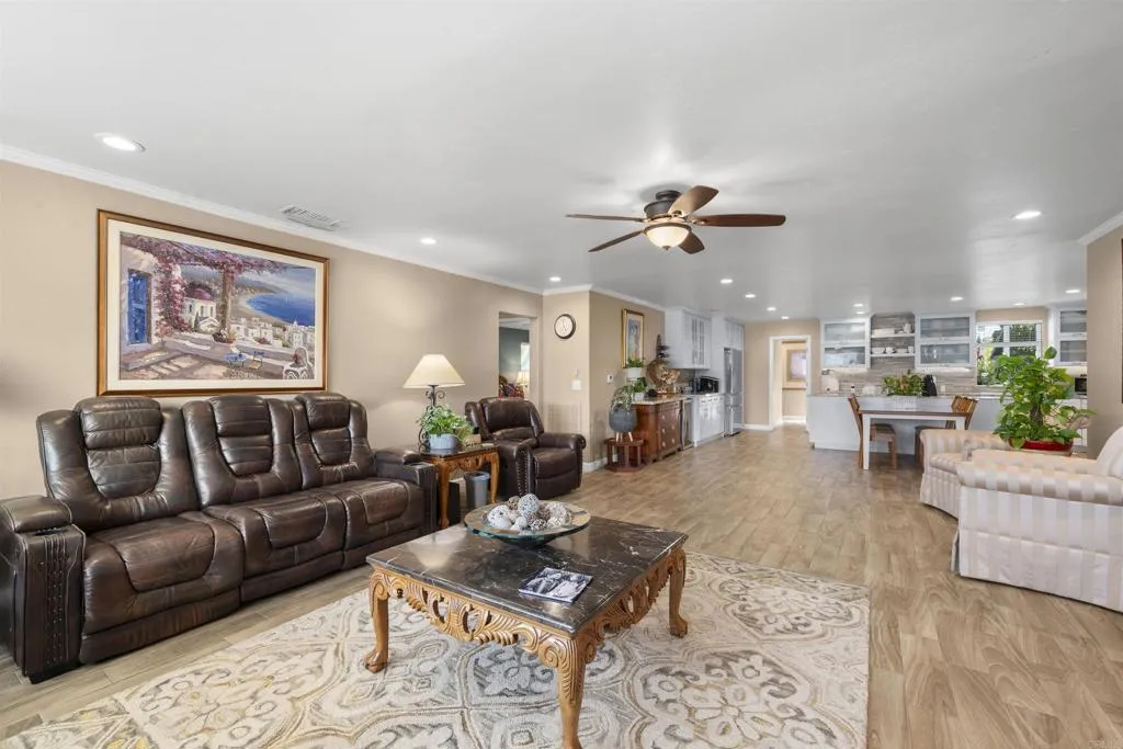 https://cdn.realtyfeed.com/cdn/127/306742778/411a4e1fa24e75fadeff0de05795307b.webp