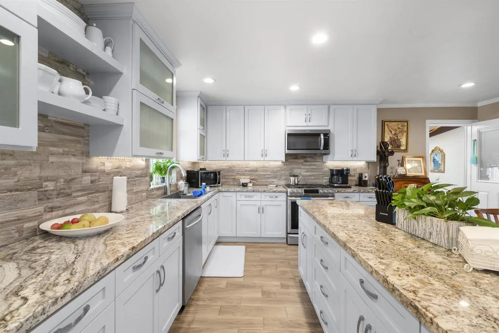 https://cdn.realtyfeed.com/cdn/127/306742778/b97ac7add61f3ec2b5956bd11395ff30.webp