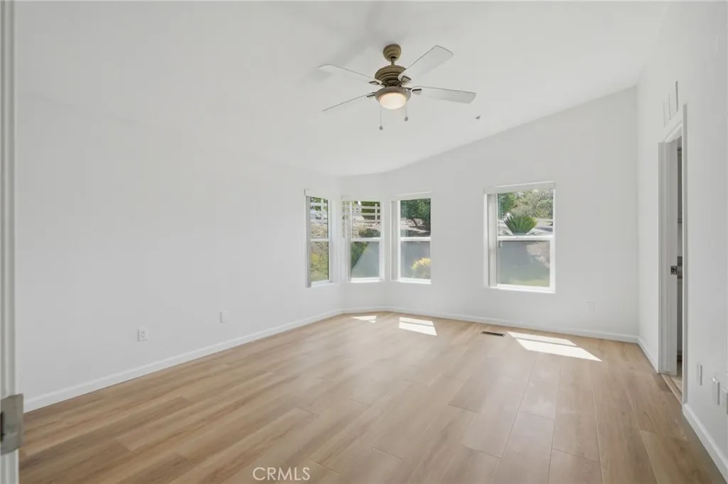 https://cdn.realtyfeed.com/cdn/127/306742781/300475458937fd177944ef29d275c641.webp
