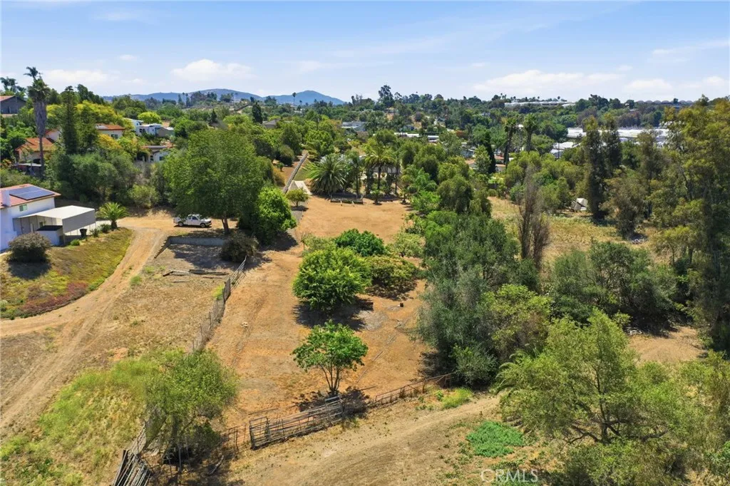 https://cdn.realtyfeed.com/cdn/127/306742781/3efa5bd0b872863122527ac9a6c46572.webp