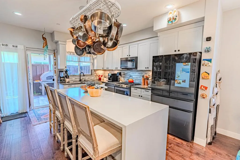 https://cdn.realtyfeed.com/cdn/127/306742835/e7fa3755328a62cc3eb1f58926cb5bb0.webp