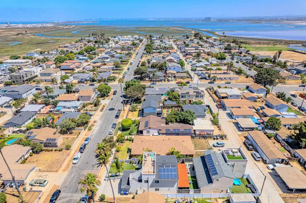 https://cdn.realtyfeed.com/cdn/127/306742835/ea844cbb2800f6a32cba0b4c792b3f6e.webp