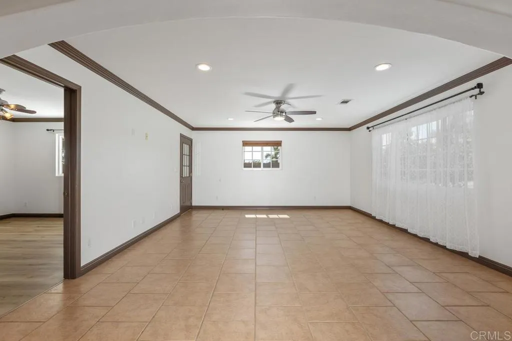https://cdn.realtyfeed.com/cdn/127/306742854/168249449ebb82441fa241b99b151bad.webp
