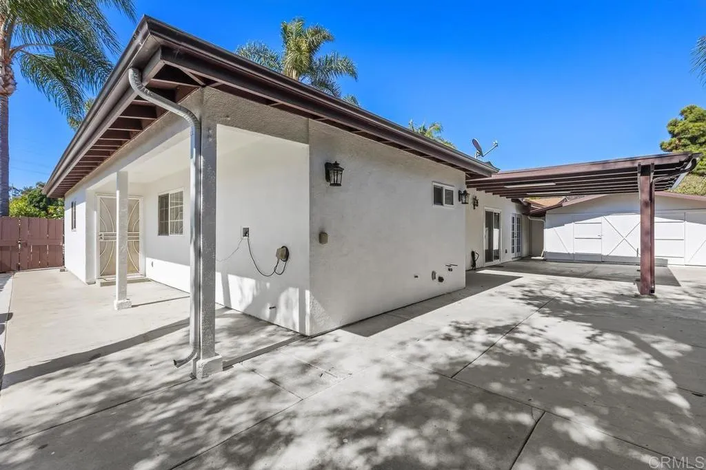 https://cdn.realtyfeed.com/cdn/127/306742854/50b0db0e4a0ae7fc23d6f9bad4f4ca28.webp
