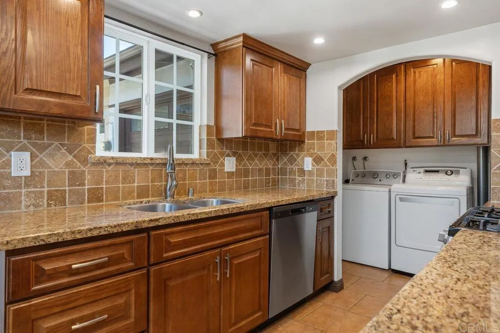 https://cdn.realtyfeed.com/cdn/127/306742854/84160e790a21cec1026af339c2173f9e.webp