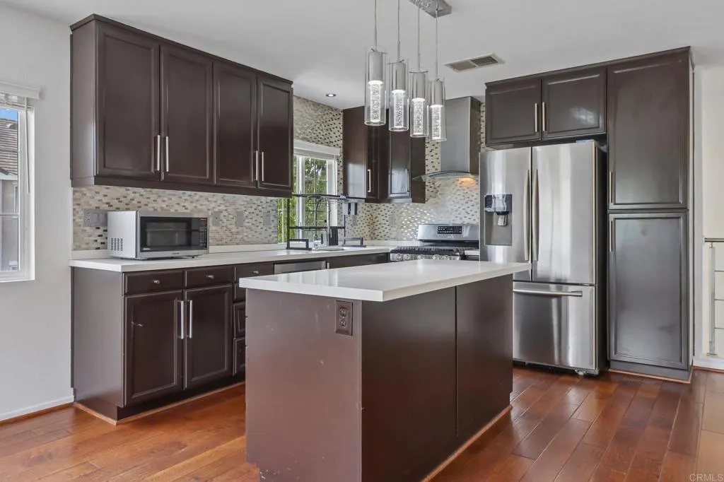 Photo #1: PTP2604546 Listing: Photo #1