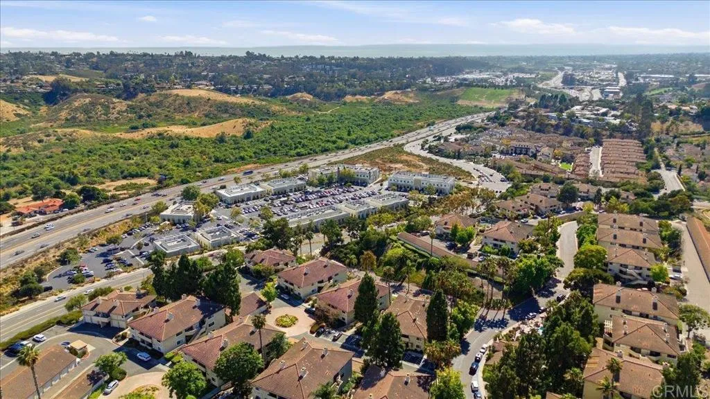 https://cdn.realtyfeed.com/cdn/127/306742895/9f445cb1c7bf66412dd844549129672d.webp