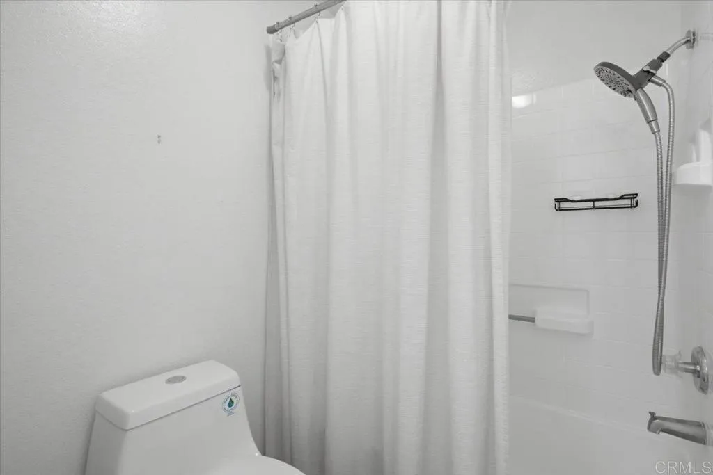 https://cdn.realtyfeed.com/cdn/127/306742895/a582688d4b55cf68291e45dcb20c354f.webp