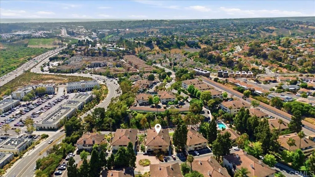 https://cdn.realtyfeed.com/cdn/127/306742895/de6a5cd0f7e917d068fdc1955da7b411.webp