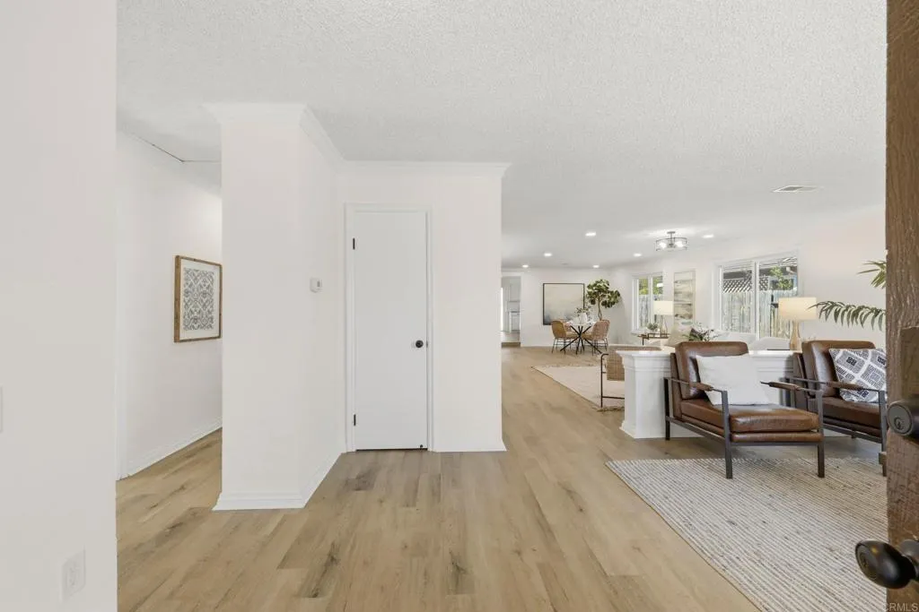 https://cdn.realtyfeed.com/cdn/127/306742921/f5cac9d4cdd5535ec9357e8b9ba5c3bf.webp