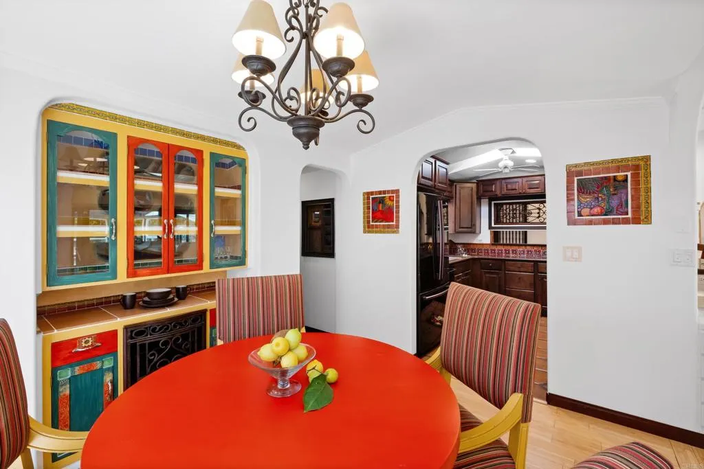 https://cdn.realtyfeed.com/cdn/127/306742966/1f5d31279bc7e39a7a7bb5de2771bfad.webp