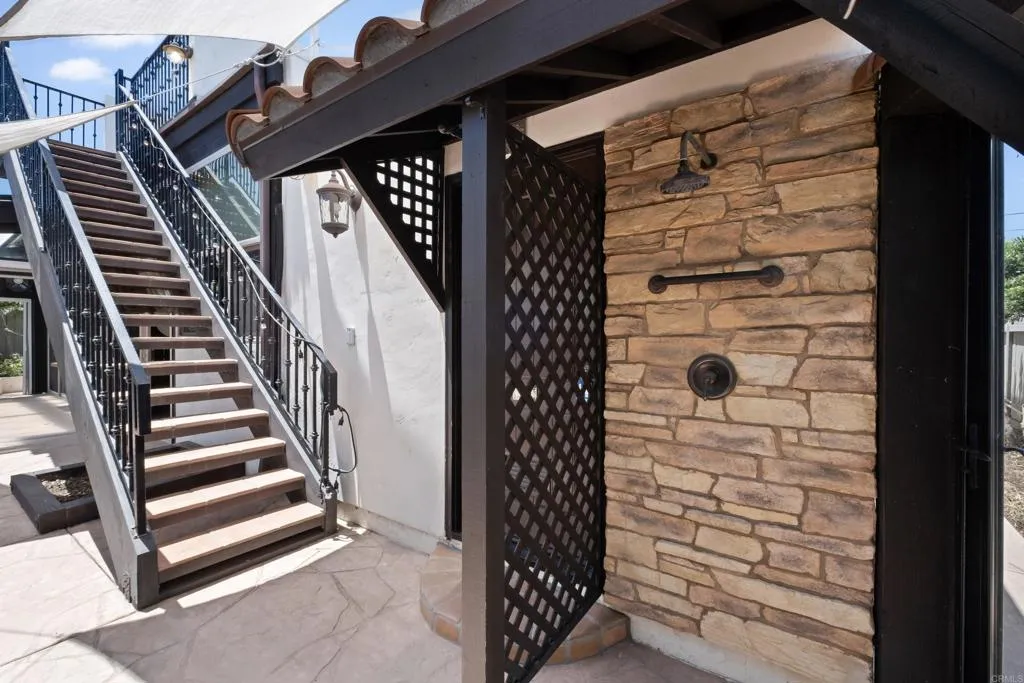 https://cdn.realtyfeed.com/cdn/127/306742966/3010449e417ce1f5f1e0ff916a4c08ae.webp