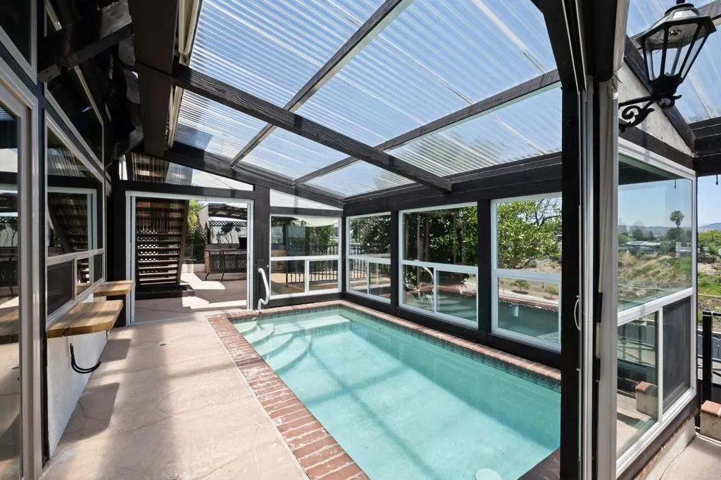 https://cdn.realtyfeed.com/cdn/127/306742966/43402ce6db938501526bfc7ef5528b4c.webp