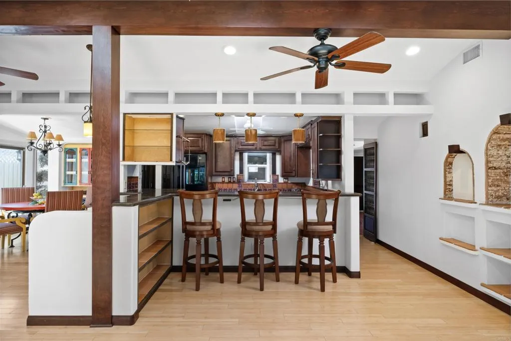 https://cdn.realtyfeed.com/cdn/127/306742966/5470b99c74af6fc568c183348a71212c.webp