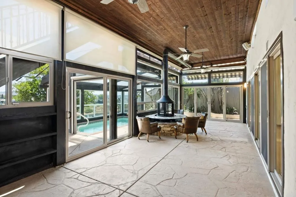 https://cdn.realtyfeed.com/cdn/127/306742966/706ac0341ca9c3807cc91ff60d848d46.webp