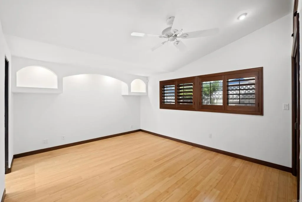 https://cdn.realtyfeed.com/cdn/127/306742966/af1d46a28167ac21c2c3ce4457bbd04d.webp