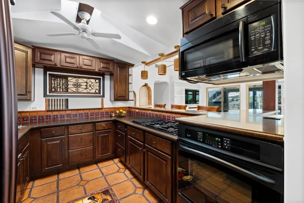 https://cdn.realtyfeed.com/cdn/127/306742966/eac86991ee020c0a659370b68e264452.webp